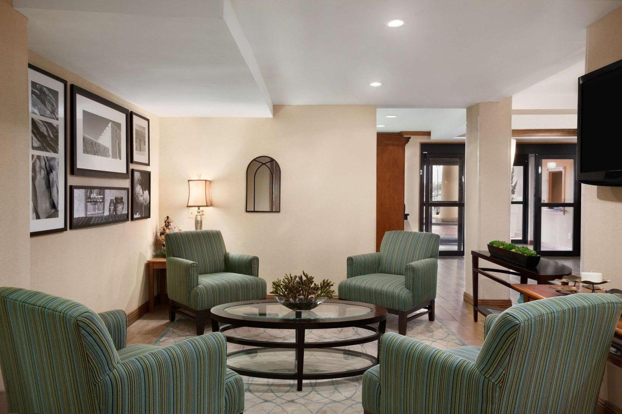Country Inn & Suites By Radisson, Lubbock, Tx Ngoại thất bức ảnh